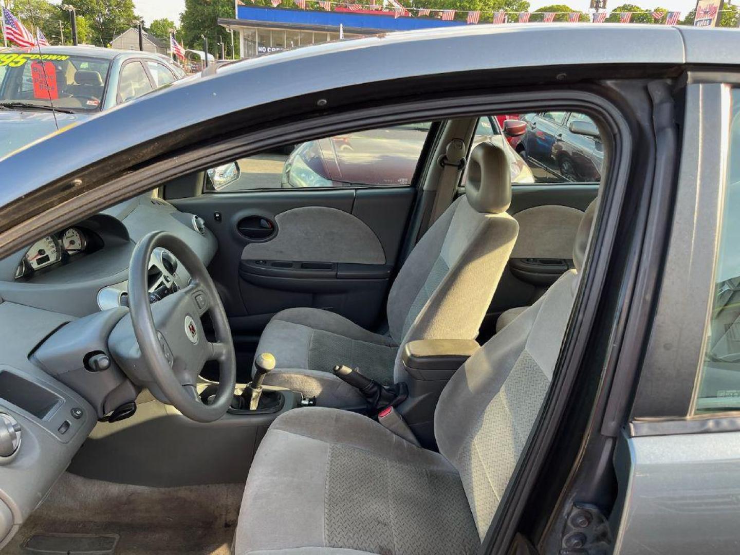 2007 GRAY SATURN ION LEVEL 3 (1G8AK55F27Z) with an 2.2L engine, 4-Speed Manual transmission, located at 930 E Little Creek Road, Norfolk, VA, 23518, (757) 588-0420, 36.915051, -76.244408 - Photo#1