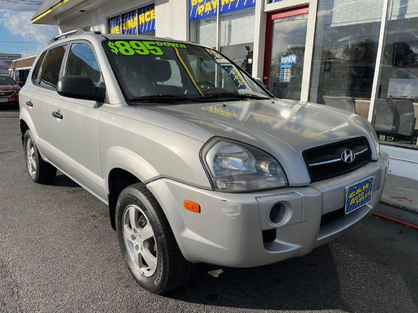 2007 SILVER HYUNDAI TUCSON GLS (KM8JM12B97U) with an 2.0L engine, Automatic transmission, located at 930 E Little Creek Road, Norfolk, VA, 23518, (757) 588-0420, 36.915051, -76.244408 - Photo#0