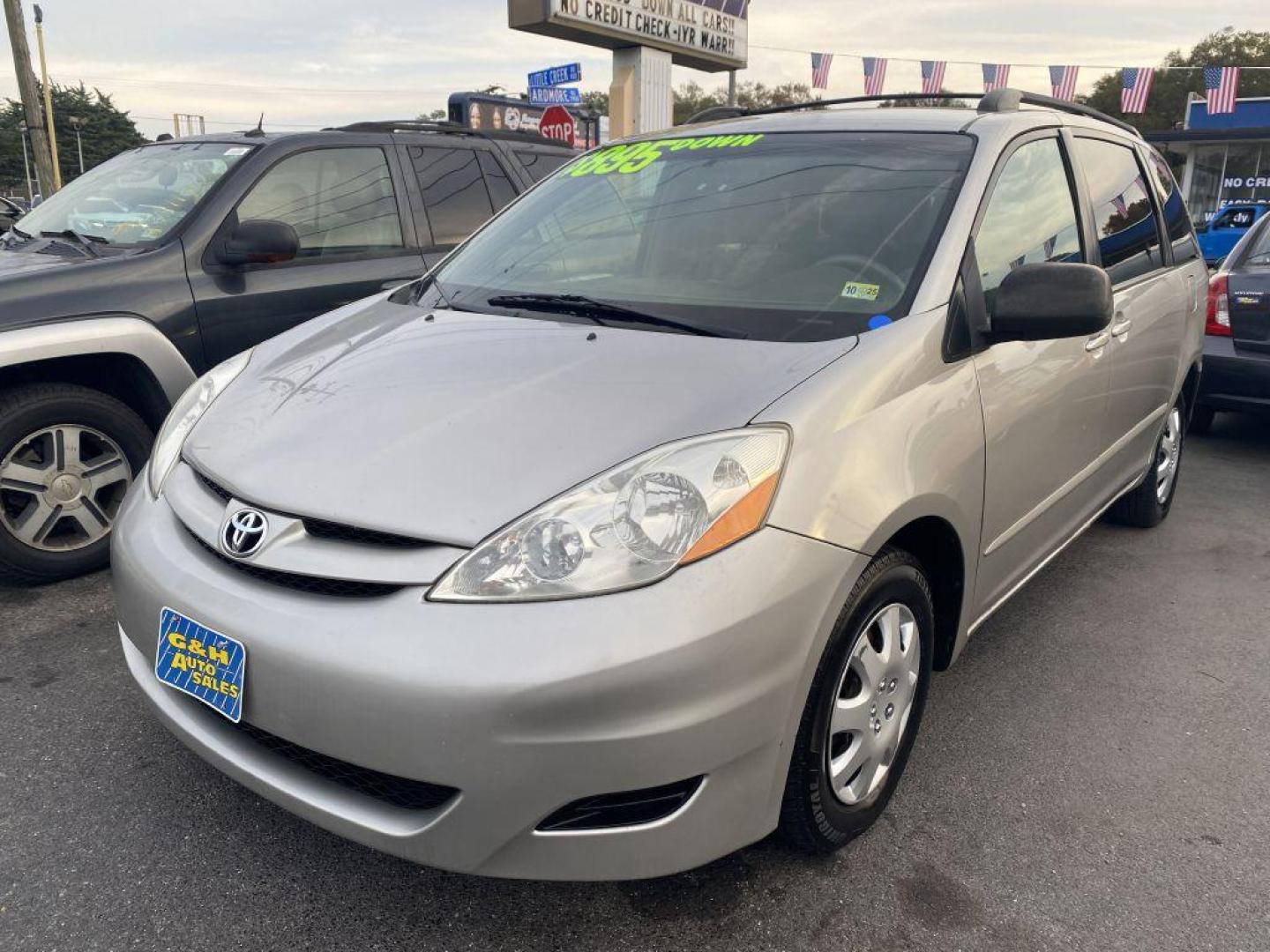 2009 SILVER TOYOTA SIENNA CE (5TDZK23C19S) with an 3.5L engine, Automatic transmission, located at 930 E Little Creek Road, Norfolk, VA, 23518, (757) 588-0420, 36.915051, -76.244408 - Photo#0