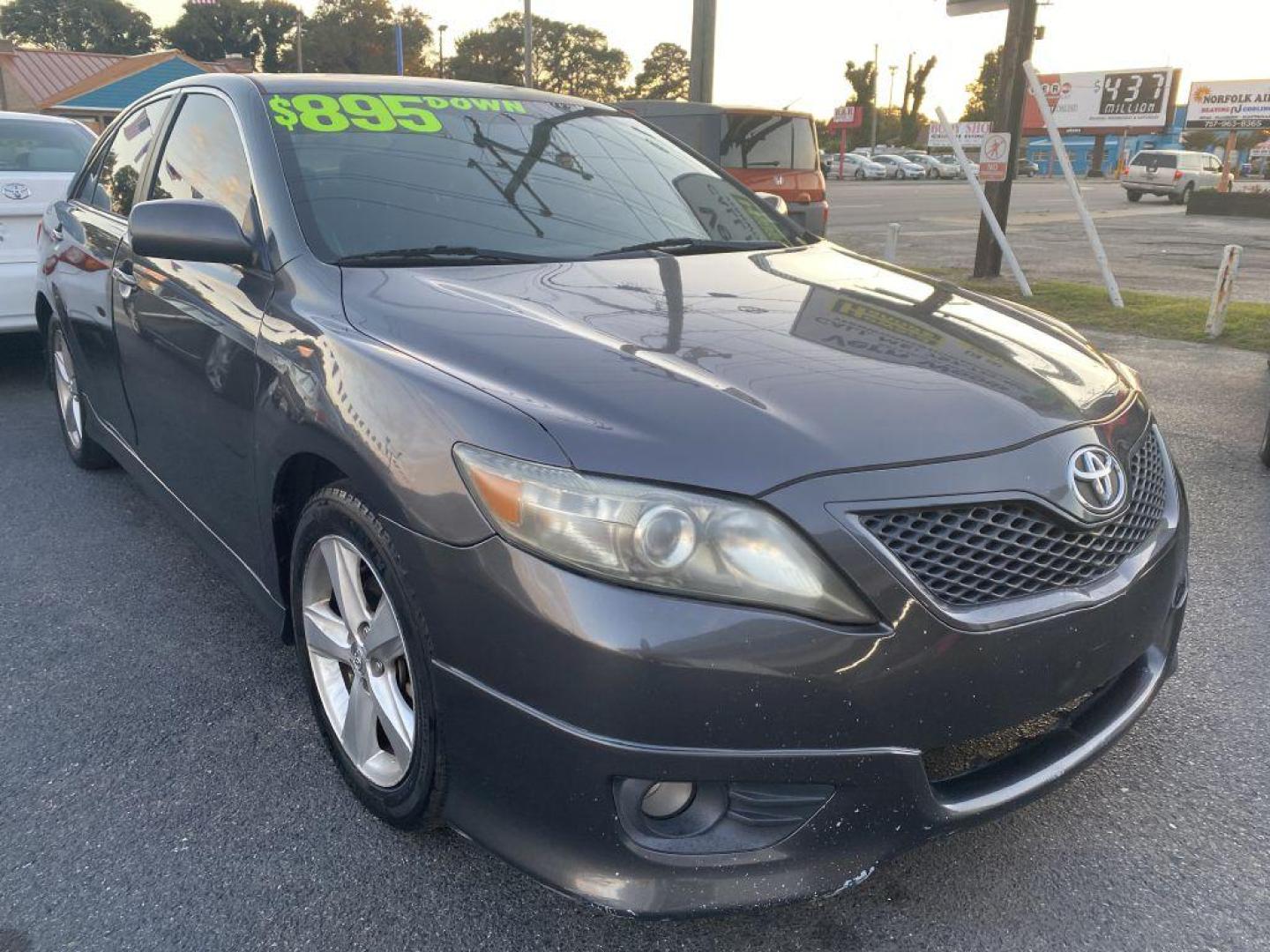 2011 GRAY TOYOTA CAMRY BASE (4T1BF3EK8BU) with an 2.5L engine, Automatic transmission, located at 930 E Little Creek Road, Norfolk, VA, 23518, (757) 588-0420, 36.915051, -76.244408 - Photo#0