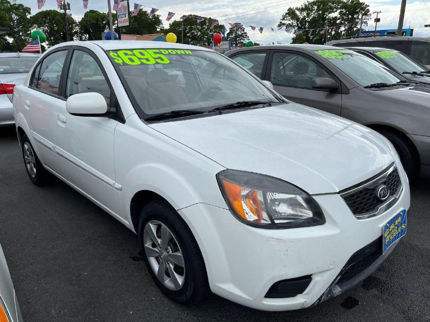 2011 WHITE KIA RIO BASE (KNADH4A39B6) with an 1.6L engine, Automatic transmission, located at 930 E Little Creek Road, Norfolk, VA, 23518, (757) 588-0420, 36.915051, -76.244408 - Photo#0