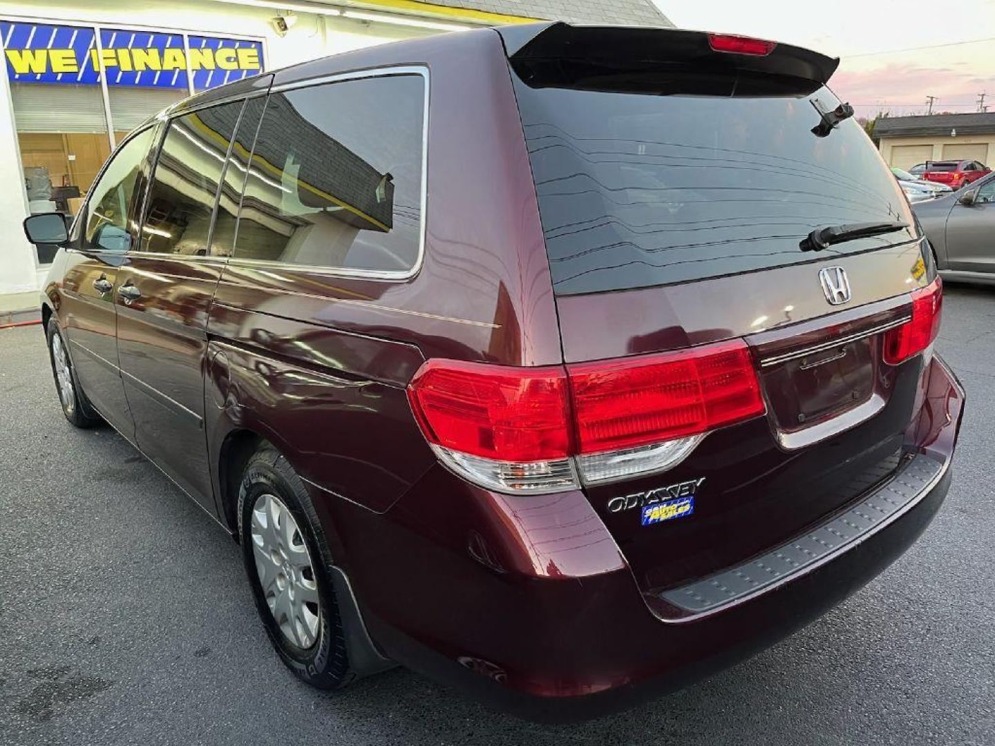 2009 BURG HONDA ODYSSEY LX (5FNRL38299B) with an 3.5L engine, Automatic transmission, located at 930 E Little Creek Road, Norfolk, VA, 23518, (757) 588-0420, 36.915051, -76.244408 - Photo#3