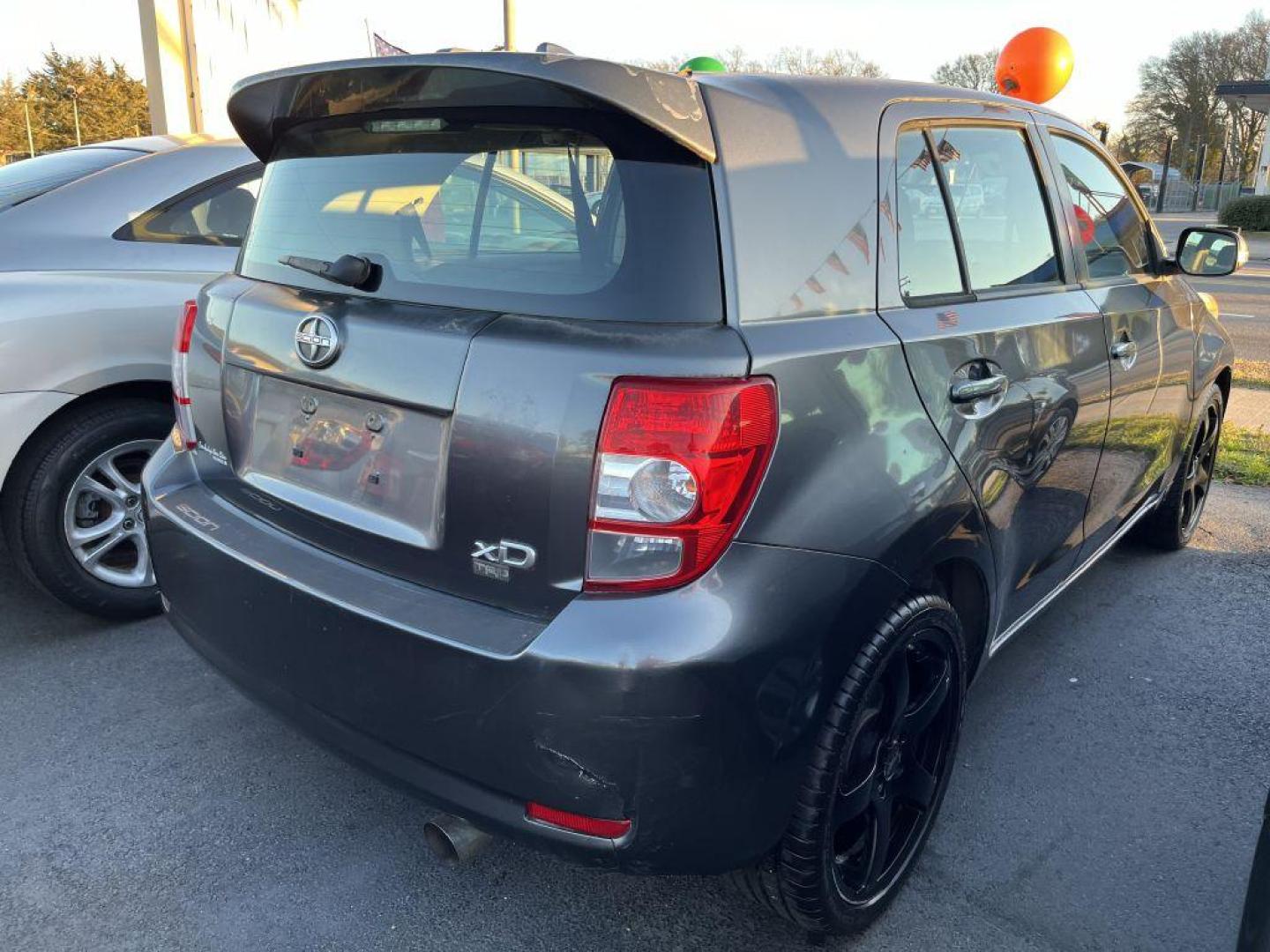 2008 GRAY SCION XD (JTKKU10408J) with an 1.8L engine, 4-Speed Manual transmission, located at 930 E Little Creek Road, Norfolk, VA, 23518, (757) 588-0420, 36.915051, -76.244408 - Photo#3