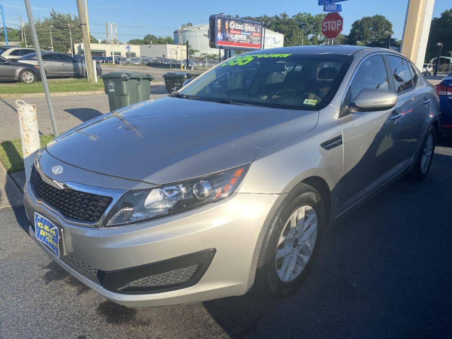 2011 GRAY KIA OPTIMA LX (KNAGM4A74B5) with an 2.4L engine, Automatic transmission, located at 930 E Little Creek Road, Norfolk, VA, 23518, (757) 588-0420, 36.915051, -76.244408 - Photo#0