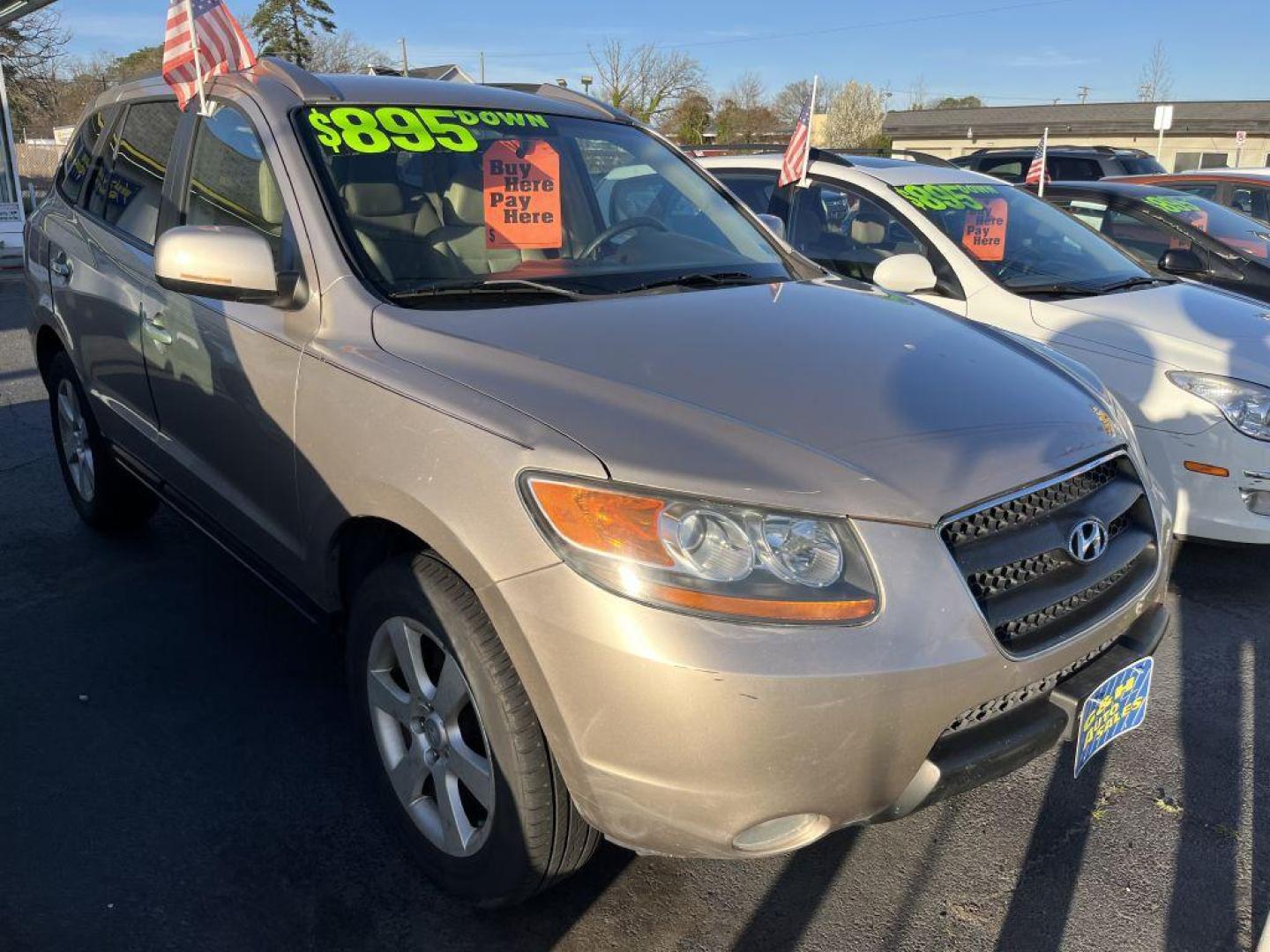 2007 GOLD HYUNDAI SANTA FE SE (5NMSH13E77H) with an 3.3L engine, Automatic transmission, located at 930 E Little Creek Road, Norfolk, VA, 23518, (757) 588-0420, 36.915051, -76.244408 - Photo#0