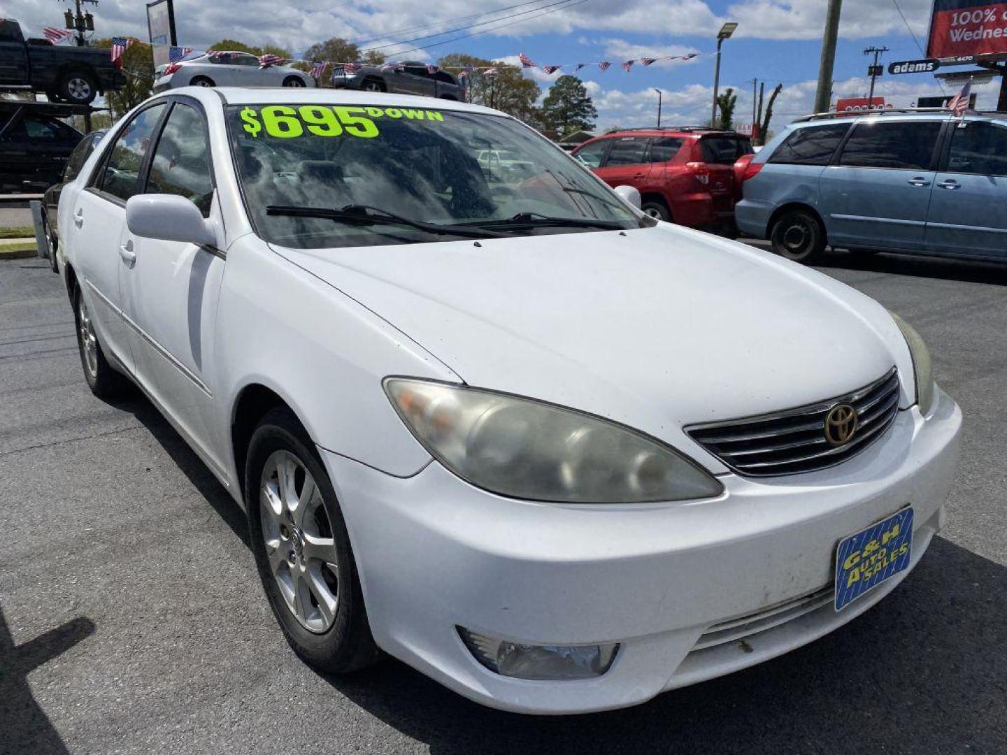 2005 WHITE TOYOTA CAMRY LE (4T1BF30K05U) with an 3.0L engine, Automatic transmission, located at 930 E Little Creek Road, Norfolk, VA, 23518, (757) 588-0420, 36.915051, -76.244408 - Photo#0