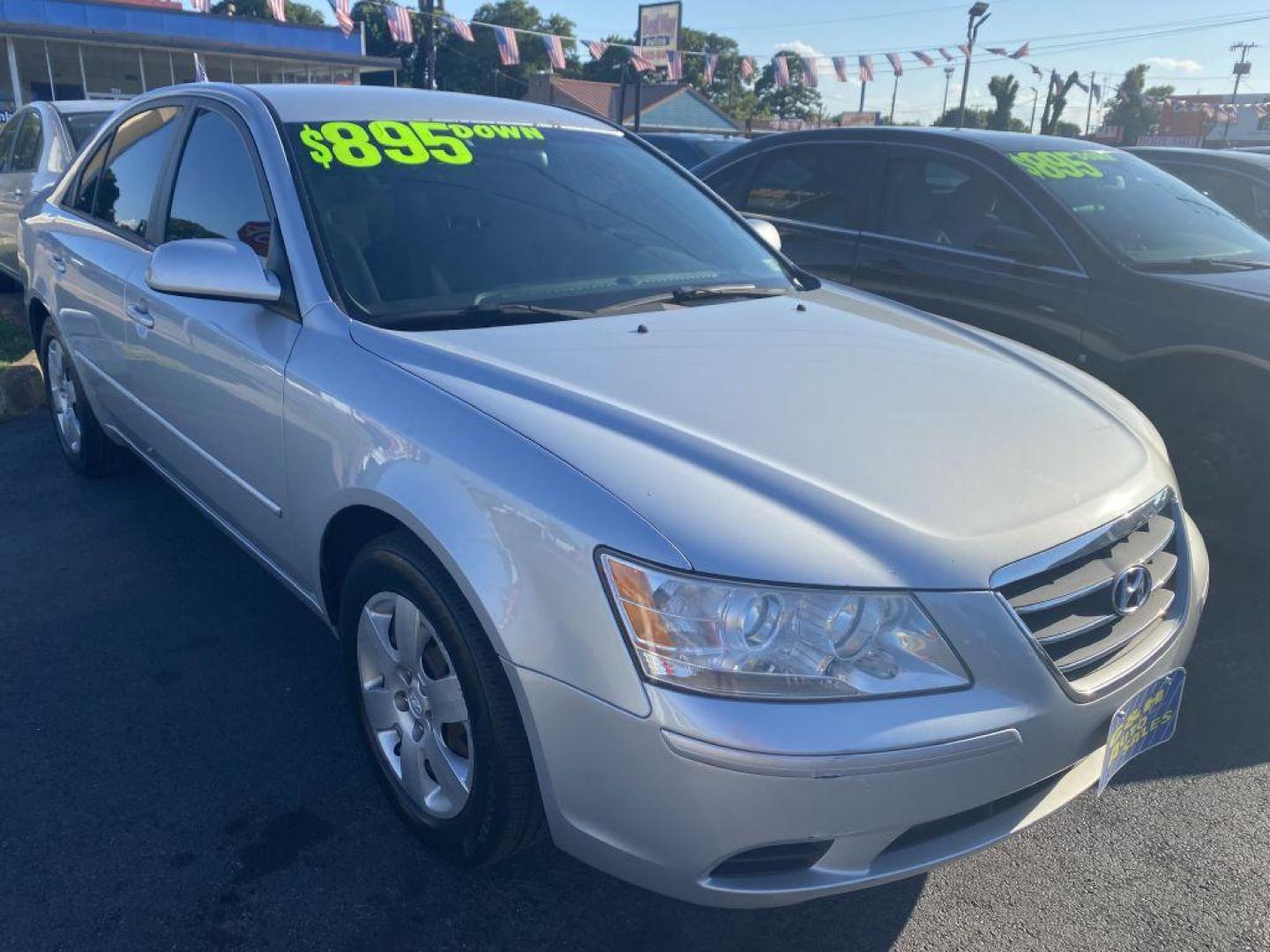 2010 SILVER HYUNDAI SONATA GLS (5NPET4AC1AH) with an 2.4L engine, Automatic transmission, located at 930 E Little Creek Road, Norfolk, VA, 23518, (757) 588-0420, 36.915051, -76.244408 - Photo#0