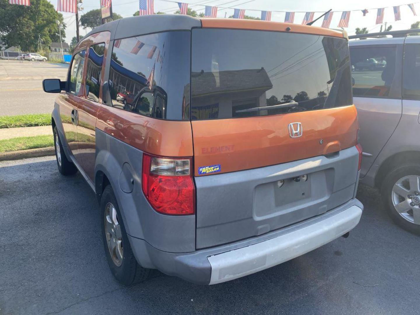 2003 ORANGE HONDA ELEMENT EX (5J6YH27673L) with an 2.4L engine, 5-Speed Manual transmission, located at 930 E Little Creek Road, Norfolk, VA, 23518, (757) 588-0420, 36.915051, -76.244408 - Photo#3