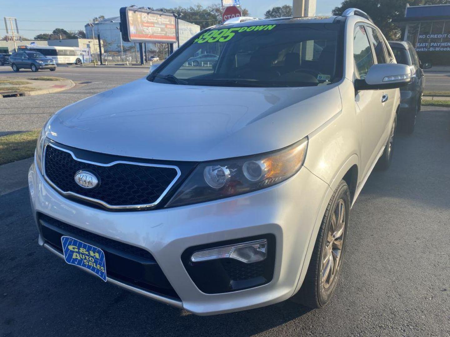 2013 SILVER KIA SORENTO SX (5XYKWDA22DG) with an 3.5L engine, Automatic transmission, located at 930 E Little Creek Road, Norfolk, VA, 23518, (757) 588-0420, 36.915051, -76.244408 - Photo#0