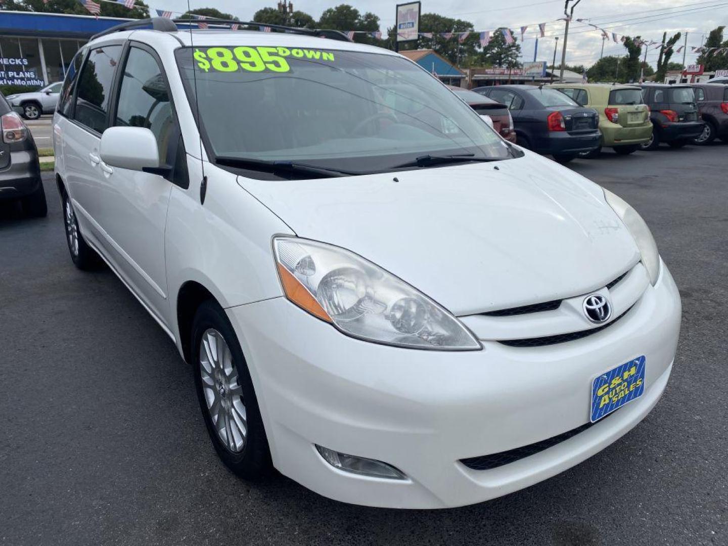 2010 WHITE TOYOTA SIENNA XLE (5TDYK4CC4AS) with an 3.5L engine, Automatic transmission, located at 930 E Little Creek Road, Norfolk, VA, 23518, (757) 588-0420, 36.915051, -76.244408 - Photo#0