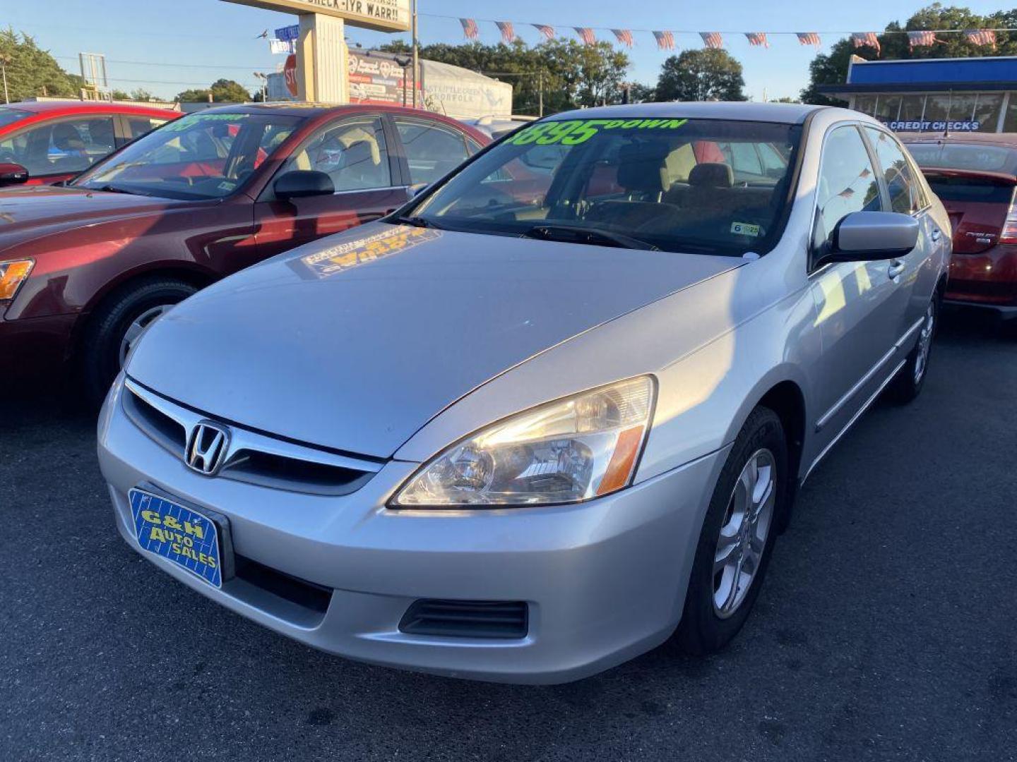 2007 SILVER HONDA ACCORD SE (1HGCM56357A) with an 2.4L engine, Automatic transmission, located at 930 E Little Creek Road, Norfolk, VA, 23518, (757) 588-0420, 36.915051, -76.244408 - Photo#0