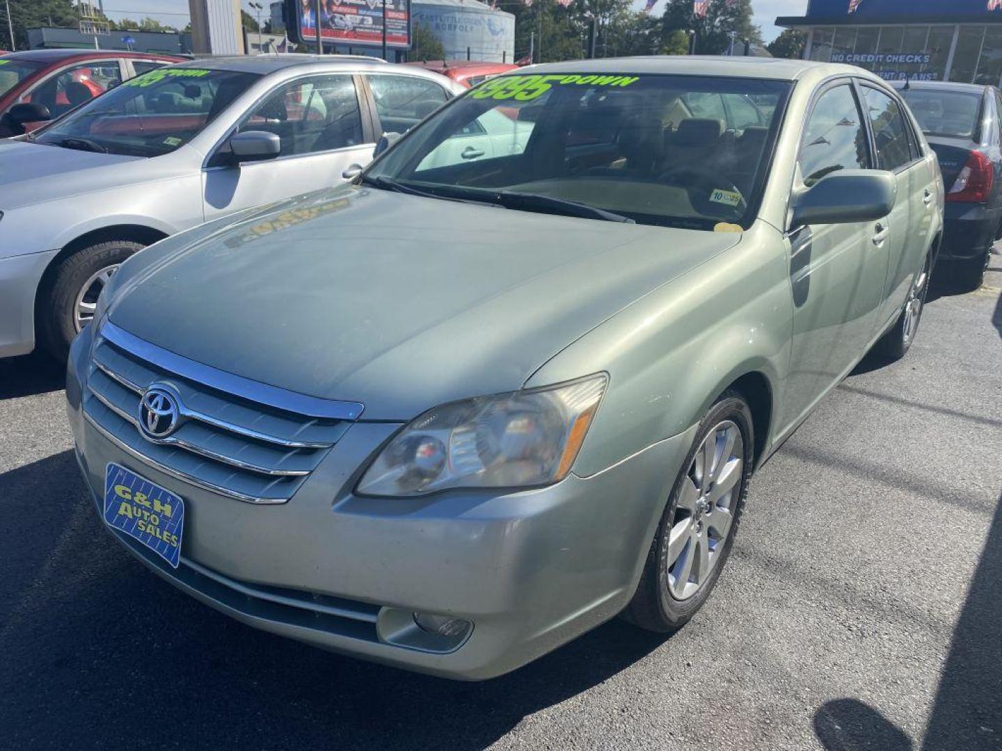 2005 GREEN TOYOTA AVALON XL (4T1BK36B15U) with an 3.5L engine, Automatic transmission, located at 930 E Little Creek Road, Norfolk, VA, 23518, (757) 588-0420, 36.915051, -76.244408 - Photo#0