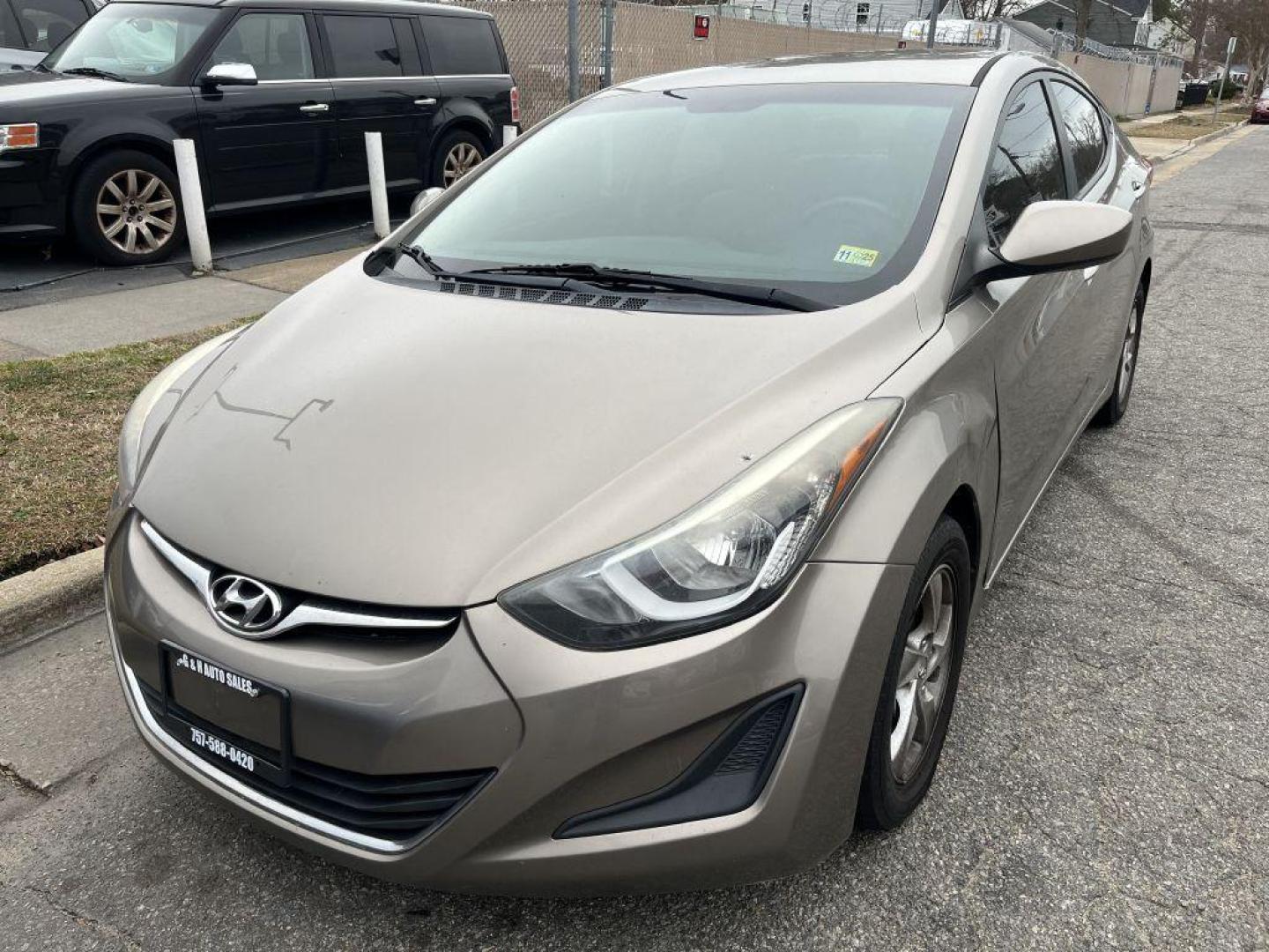 2014 GOLD HYUNDAI ELANTRA SE (5NPDH4AE2EH) with an 1.8L engine, Automatic transmission, located at 930 E Little Creek Road, Norfolk, VA, 23518, (757) 588-0420, 36.915051, -76.244408 - Photo#0