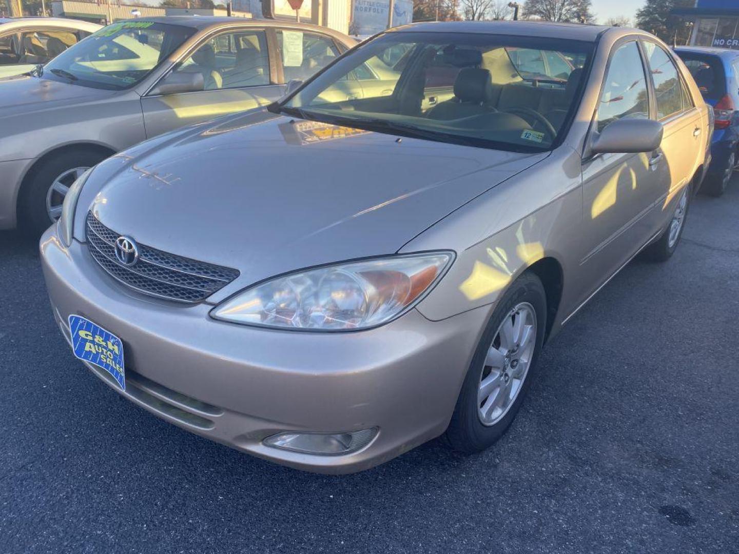 2004 TAN TOYOTA CAMRY LE (4T1BE30K14U) with an 2.4L engine, Automatic transmission, located at 930 E Little Creek Road, Norfolk, VA, 23518, (757) 588-0420, 36.915051, -76.244408 - Photo#0