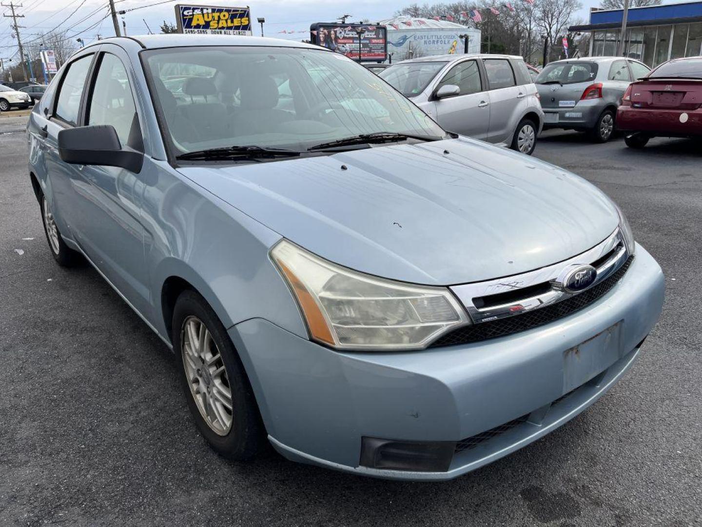 2009 BLUE FORD FOCUS SE (1FAHP35N29W) with an 2.0L engine, Automatic transmission, located at 930 E Little Creek Road, Norfolk, VA, 23518, (757) 588-0420, 36.915051, -76.244408 - Photo#0