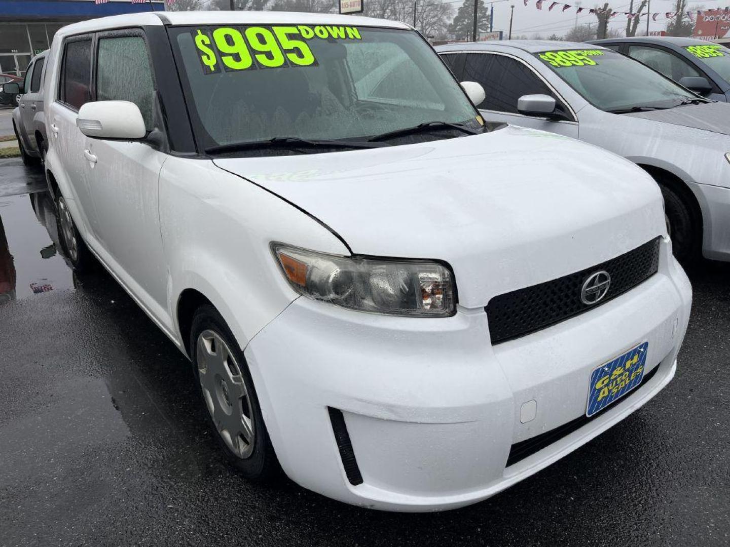 2009 WHITE SCION XB XB (JTLKE50E891) with an 2.4L engine, Automatic transmission, located at 930 E Little Creek Road, Norfolk, VA, 23518, (757) 588-0420, 36.915051, -76.244408 - Photo#0